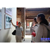 湖南师大外国语学院实践团走进流华湾 探访红色旧址