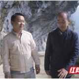 走出绝壁·纪实丨两任村支书的承诺