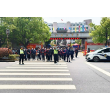 资兴交警：筑起疫情稳定后第一道“护学岗”
