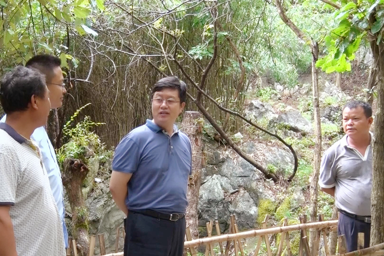 徐怀好到资兴调研