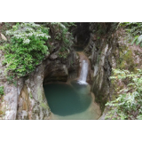 兴宁镇：峡谷避暑享清凉