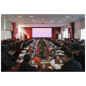 黄峥嵘主持召开市委常委会（扩大）会议：迅速收心归位 发扬“三牛”精神