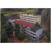巧用闲置房屋 改善乡村教育条件