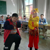 市二完小：走进经典 书韵飞扬