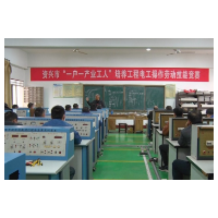 “一户一产业工人”培养工程 ｜技能培训开班  市民加紧“充电”
