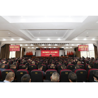 黄峥嵘为村（社区）党组织书记上党课