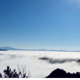 回龙山：云海蓝天美如画
