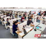 同心聚力战贫困丨湖南：6165家民企精准帮扶8243个贫困村 惠及贫困人口108.8万人
