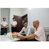 杨理诚走访慰问党内关怀帮扶对象