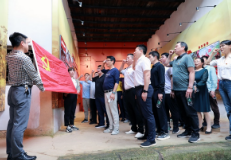 市委党校组织学员接受革命教育增强党性