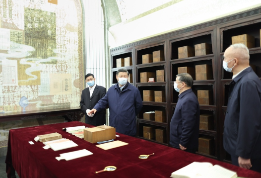 习近平出席文化传承发展座谈会并发表重要讲话