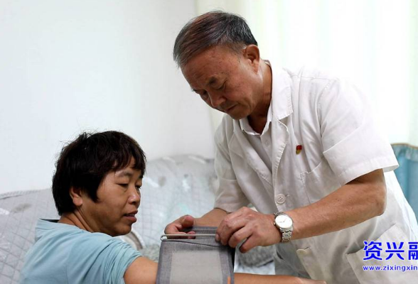 欧光明：50余年执着坚守 甘当群众健康“守门人”