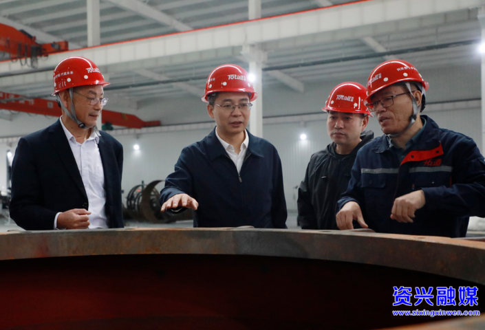 杨理诚调研园区产业发展及体制机制改革工作