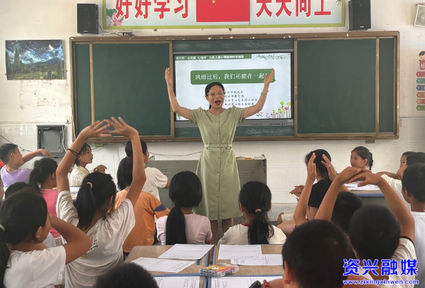 直击灾后重建 | 为受灾家庭学生点亮心中“彩虹”