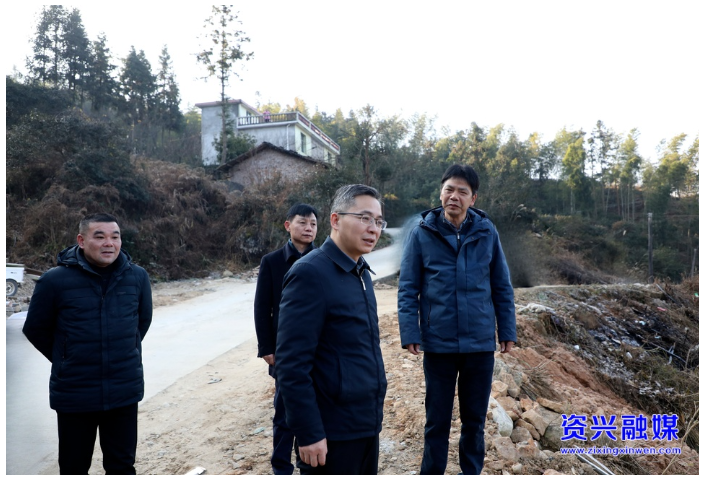 杨理诚到州门司镇调研灾后恢复重建和群众温暖过冬工作