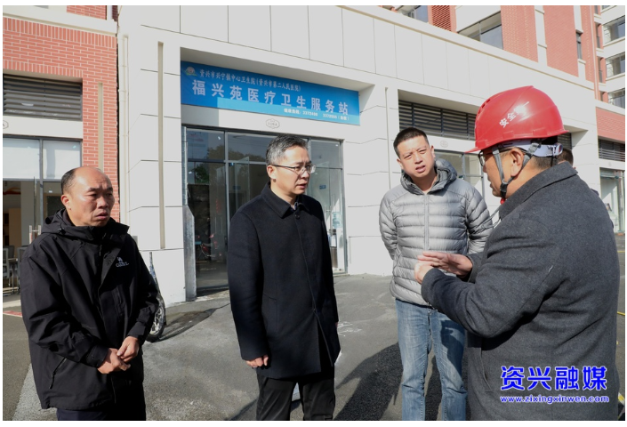 杨理诚调研搬迁安置和基础设施修复工作