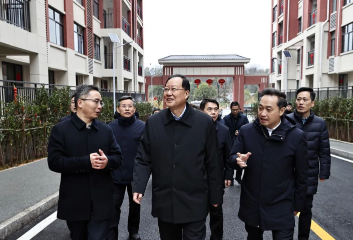 毛伟明赴资兴走访慰问受灾群众并调研灾后重建