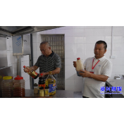 蓼江镇人大主席团组织开展秋季校园专项视察