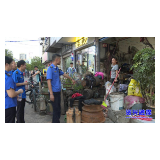整治“马路市场” 提升市容环境