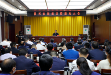 杨理诚：做强产业链  严把安全关  抓好各项工作落实