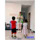 爱与陪伴让他走出孤岛