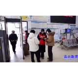 “暖冬行动”温暖启程 返乡学子护航春运