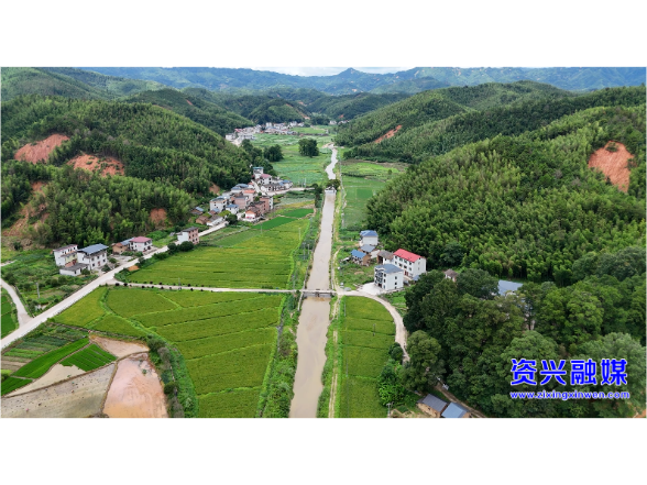 六大新行动•产业发展提级 | 党建引领特色产业发展 村民实现“家门口”就业增收
