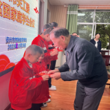 市关工委开展助残助学活动