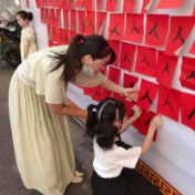 市二完小“萌娃”入学了