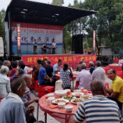 资兴送戏下乡庆重阳