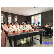 鲤鱼江幼儿园工会主题活动走进茶文化博物馆