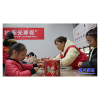 新春“资”味 | 文化的年味①：童趣指尖传马韵 街头送福暖人心