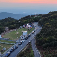 当好东道主 办好旅发会丨回龙山景区：五一赏杜鹃正当时 自驾游热度攀升