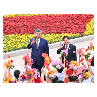 习近平同老挝人民革命党中央总书记、国家主席通伦举行会谈