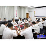 陈占华参加市第十四次党代会代表团分团讨论