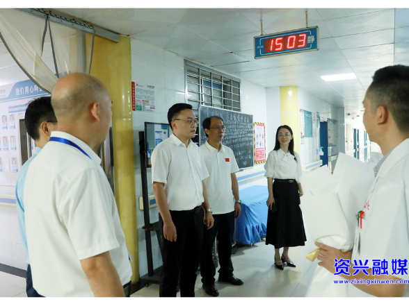 覃志名走访慰问一线医务工作者