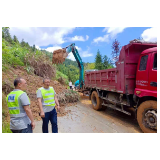 暴雨过后， 资兴多处路段塌方受损，公路人忙这些···