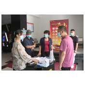 市领导督查安全生产和疫情防控工作