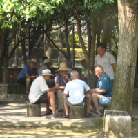 资兴市进入高温炙烤模式 夏日防暑还需防“寒”