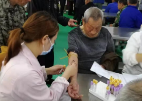 州门司镇200多名五保户得到免费体检