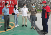 市领导督导商贸企业安全生产工作