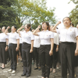 【湖南日报】初心如磐旗更红（综合稿）