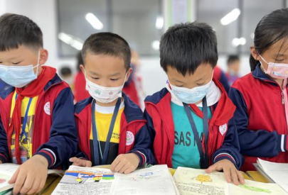 市三小举行学生优秀作业展