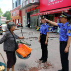 市城管局为城市颜值“加分”