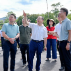 聚焦十大重点工作·乡村大振兴 | 江波到回龙山瑶族乡柏树村现场办公:升级产业 提级环境 加级跳远