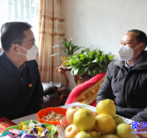 新春走访丨杨理诚慰问部分老干部、劳模、先进工作者等