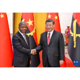 习近平同安哥拉总统洛伦索会谈