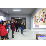 兴宁刺绣非遗精品展出东江湖摄影艺术馆