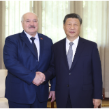 习近平会见白俄罗斯总统卢卡申科