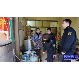 市城管系统：守护城市“烟火气”  精绣市容迎新春